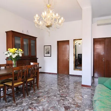 Smeraldo Grand Canal 1566c