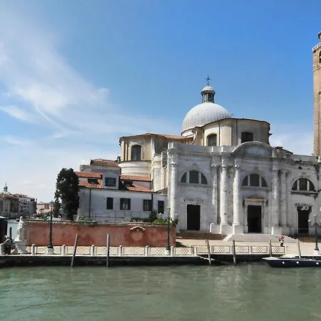 Smeraldo Grand Canal 1566c Apartment *