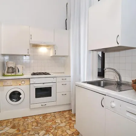 Smeraldo Grand Canal 1566c