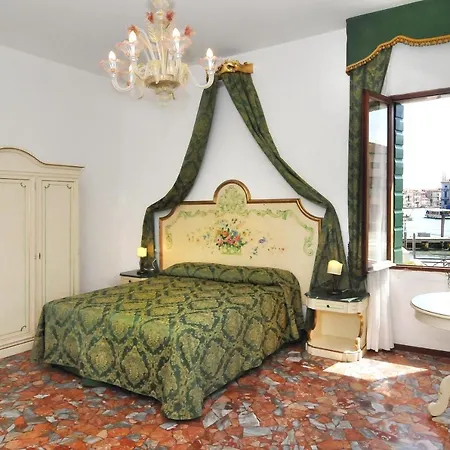 Apartment Smeraldo Grand Canal 1566c Venedig