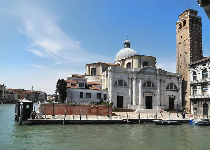 Smeraldo Grand Canal 1566c شقة *